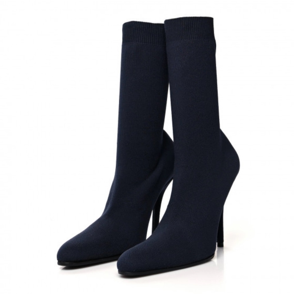 AUTHENTIC BALENCIAGA sock knife boot size 36. Dust bag included.